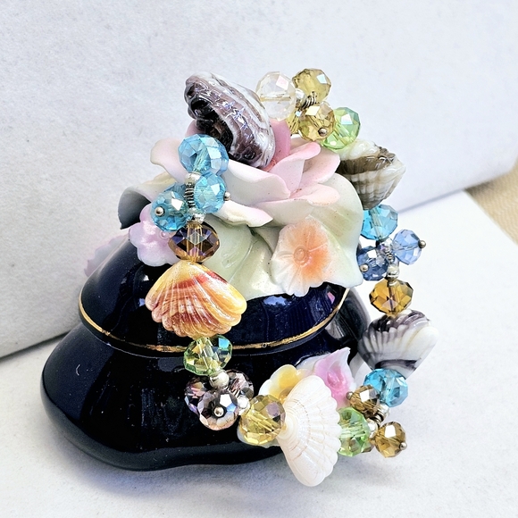 Glass Bead Seashell Bracelet Stretchy - Picture 6 of 15